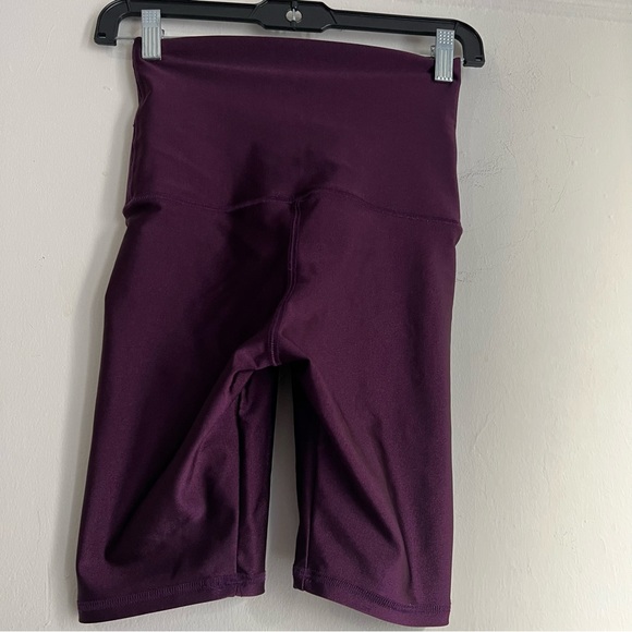 Emily Hsu Ultra luxe Bike Short CABERNET size XSmall - Picture 5 of 11